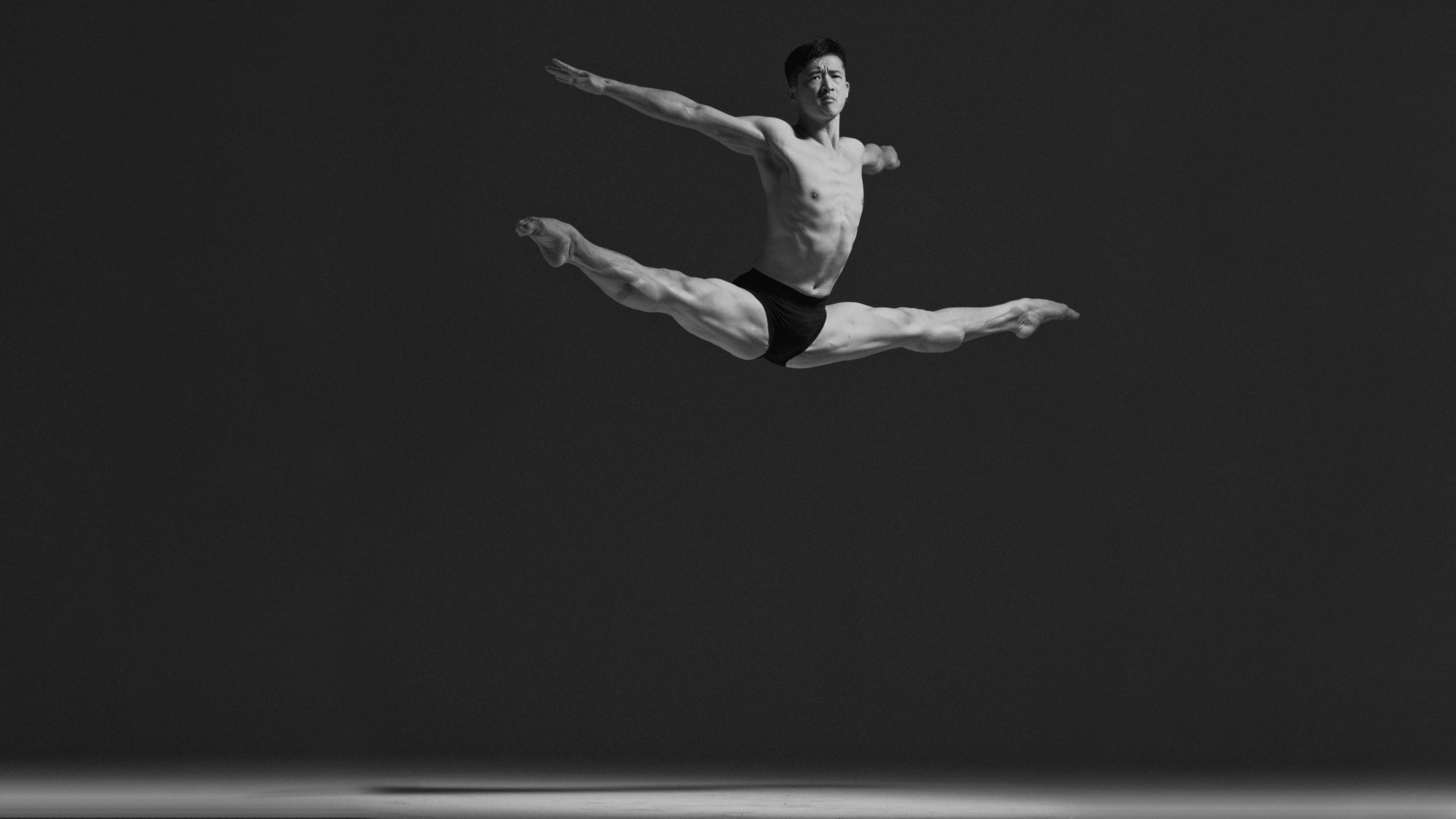 Chengwu Guo, The Australian Ballet Photo: Niv Novak (www.nivnovak.com)